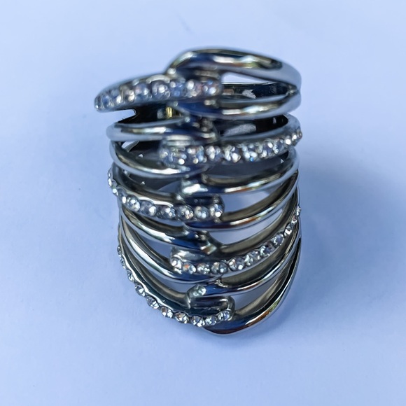 Cuff ring with crystals size 8 - Picture 2 of 2